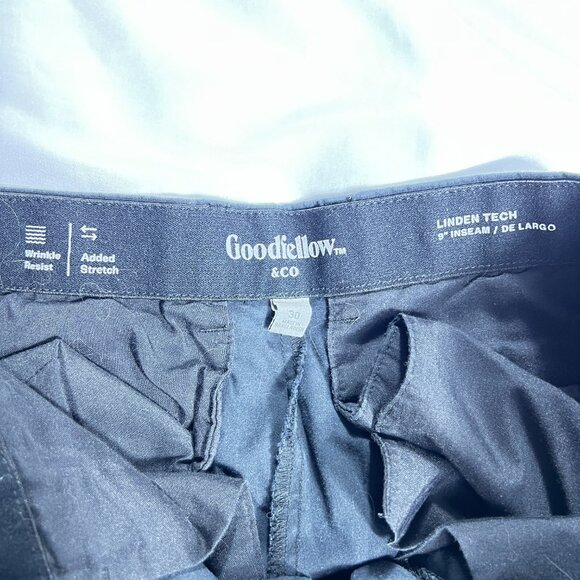 Goodfellow & Co Men's Shorts , Black, Adjustable Waist, 9" Inseam, Size 30 - Picture 3 of 3